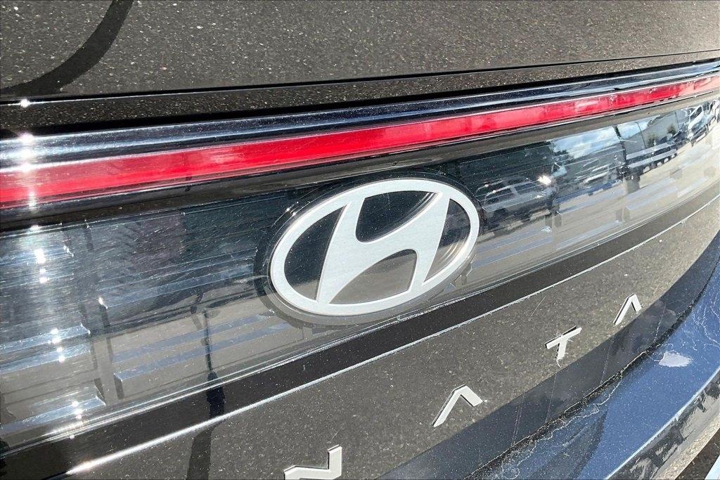 Hyundai Sonata SEL FWD 2025