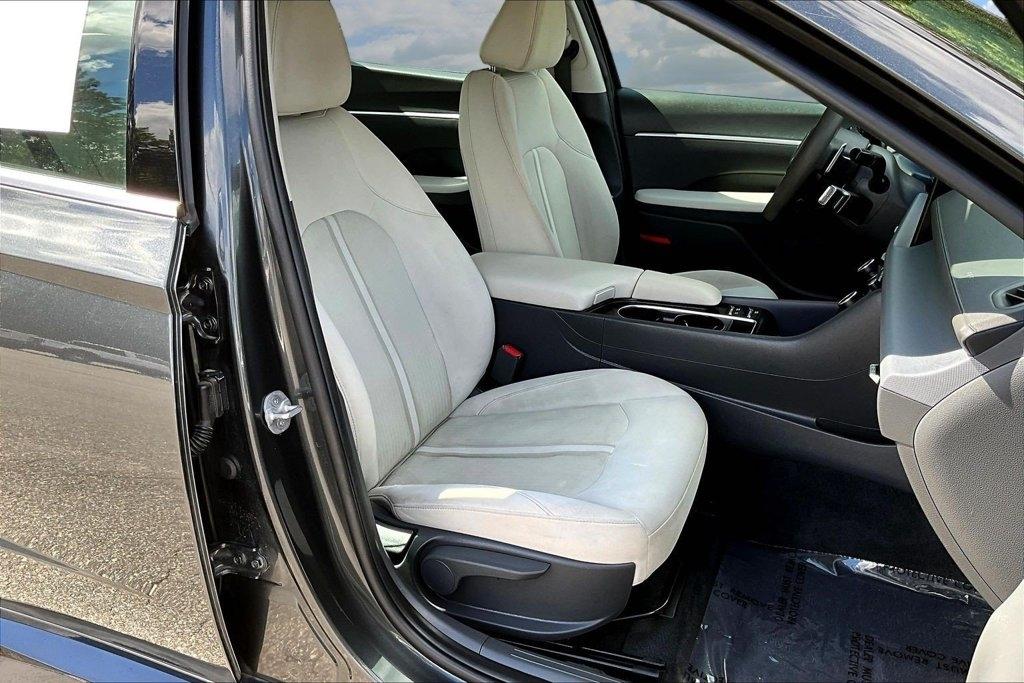 Hyundai Sonata SEL FWD 2025