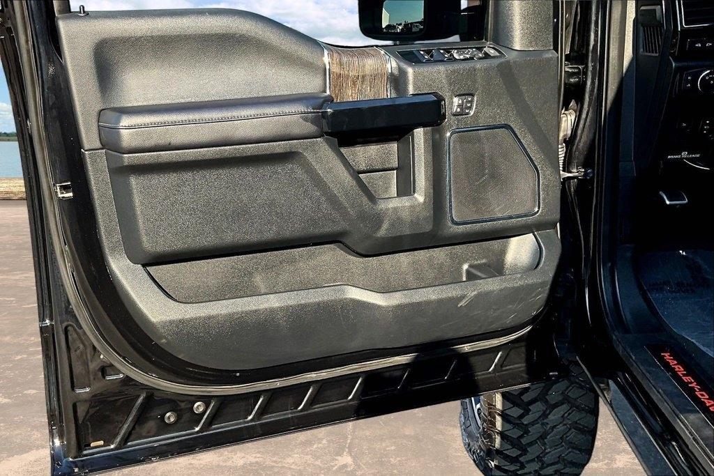 Ford Super Duty F-250 SRW King Ranch 4WD Crew Cab 8' Box 2021