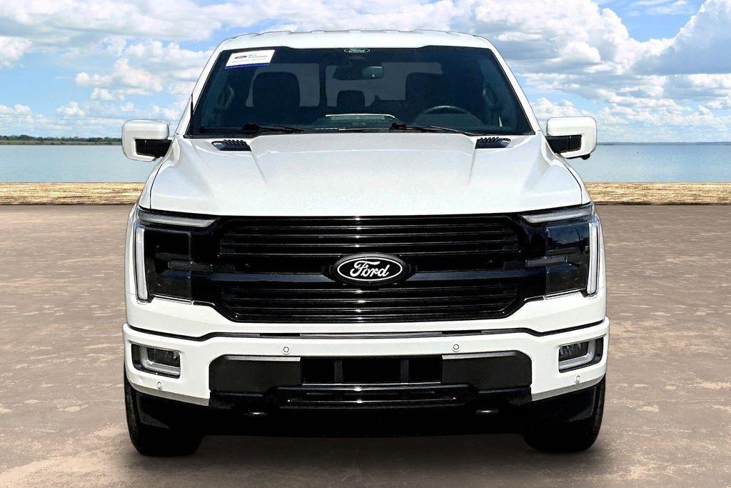 Ford F-150 Platinum 4WD SuperCrew 5.5' Box 2025