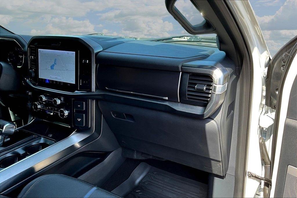 Ford F-150 Platinum 4WD SuperCrew 5.5' Box 2025