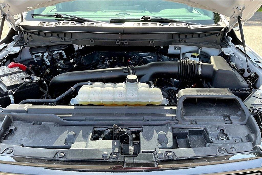 Ford F-150 Platinum 4WD SuperCrew 5.5' Box 2025