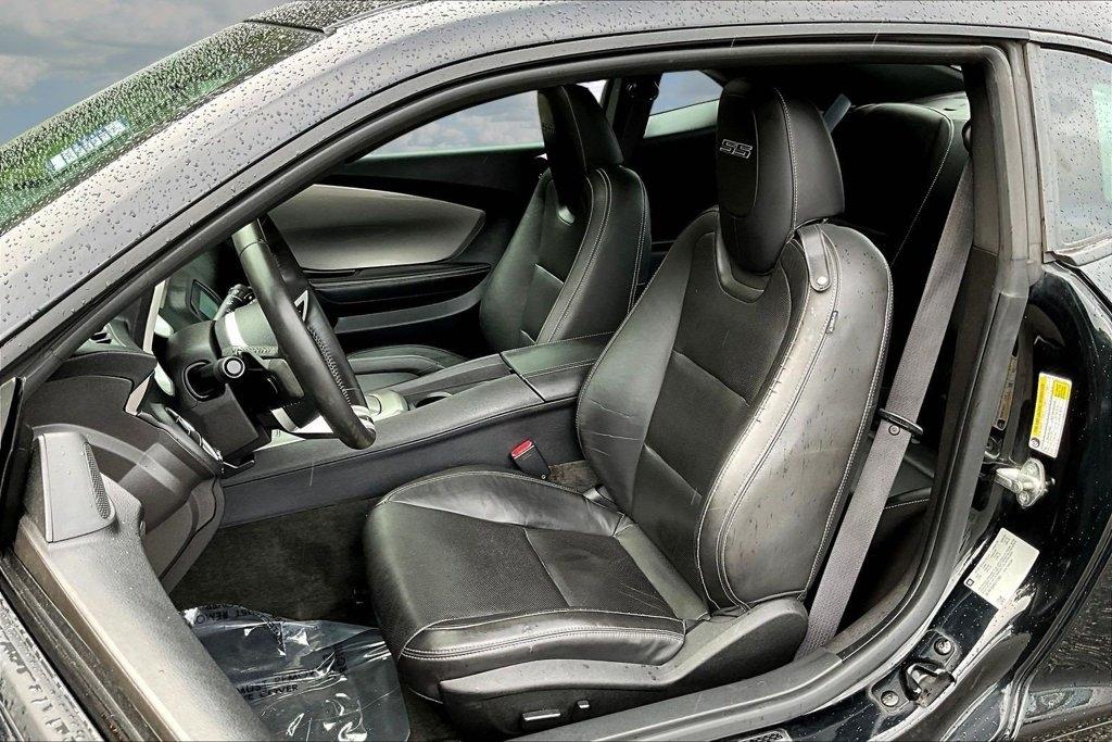 Chevrolet Camaro 2dr Cpe 2SS 2010