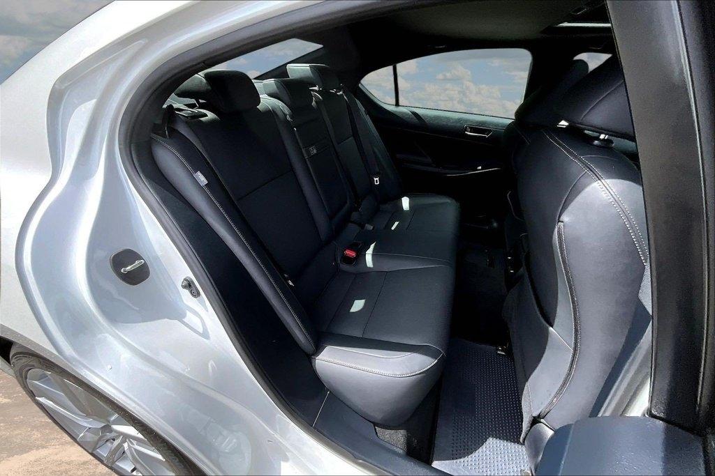 Lexus IS IS 300 RWD 2023