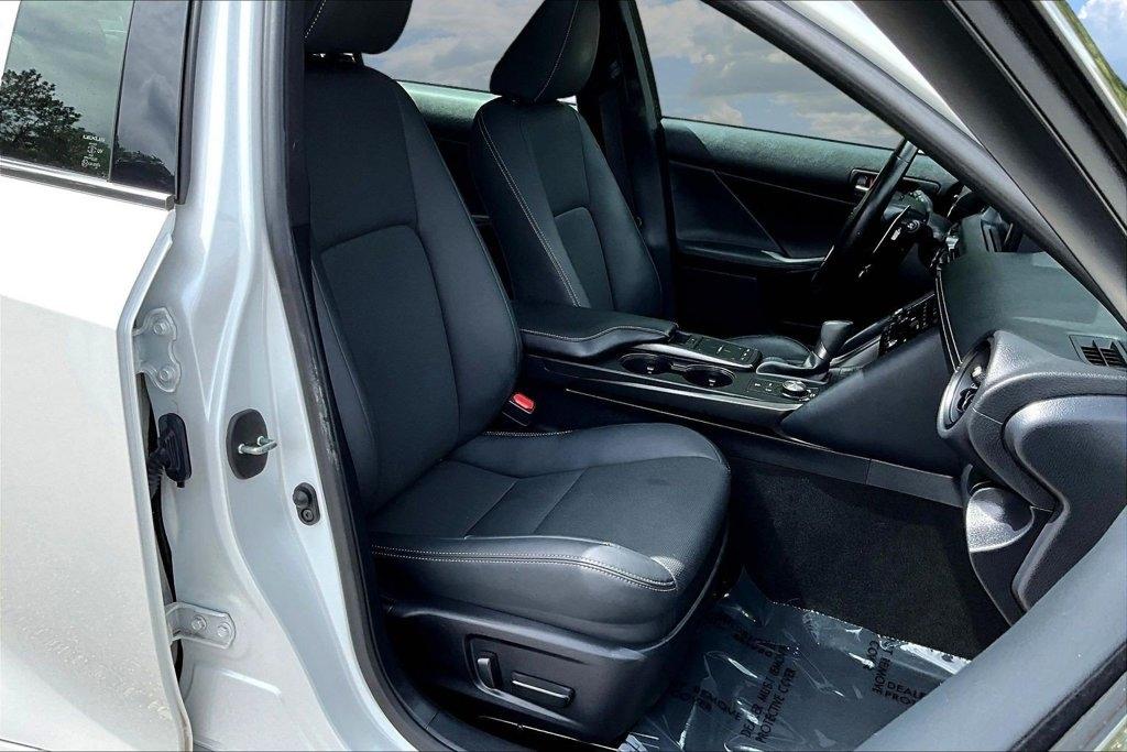 Lexus IS IS 300 RWD 2023
