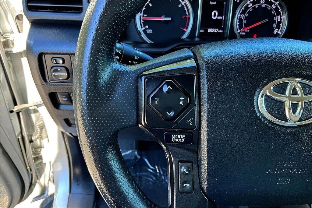 Toyota 4Runner TRD Off Road 4WD (Natl) 2021