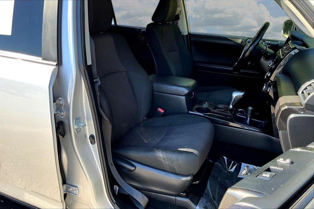Toyota 4Runner TRD Off Road 4WD (Natl) 2021