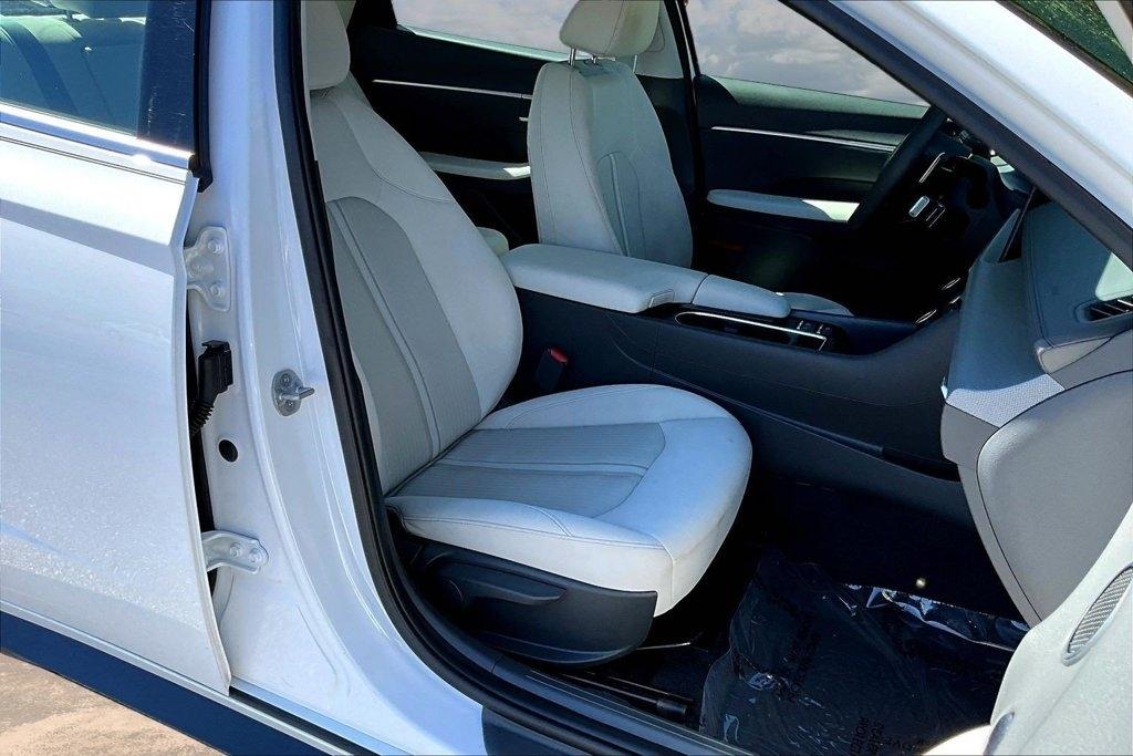 Hyundai Sonata SEL FWD 2025