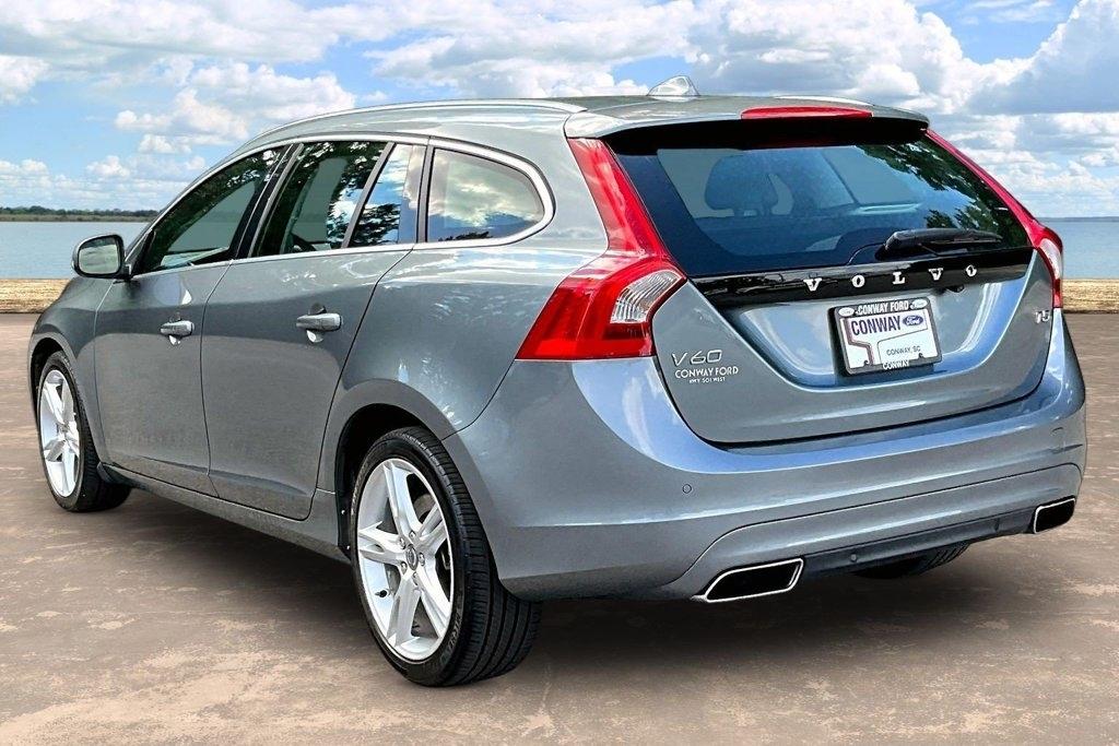 Volvo V60 T5 FWD Premier 2017