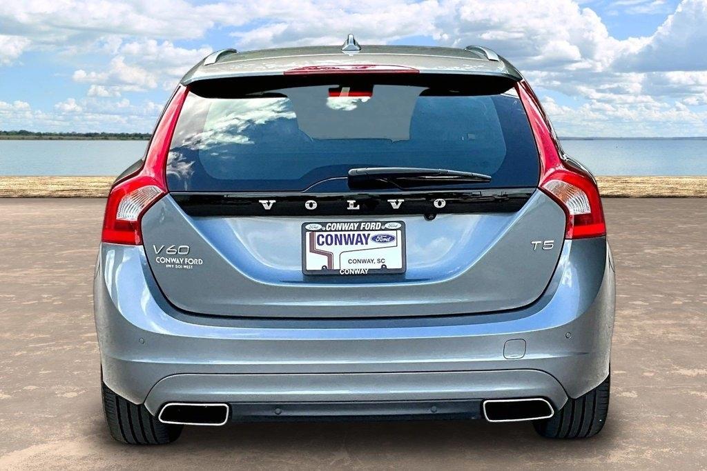 Volvo V60 T5 FWD Premier 2017