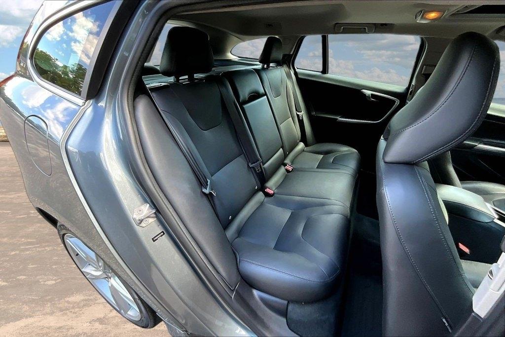 Volvo V60 T5 FWD Premier 2017