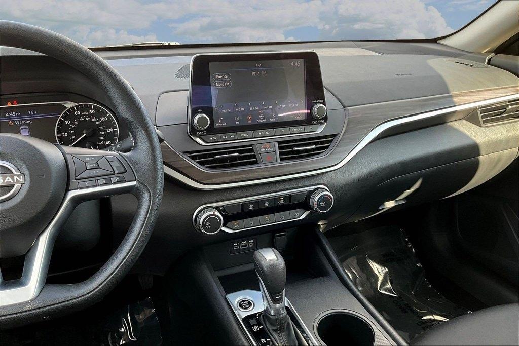 Nissan Altima SV AWD 2025