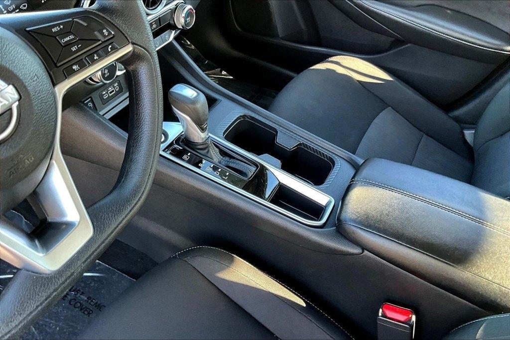 Nissan Sentra SV CVT 2025