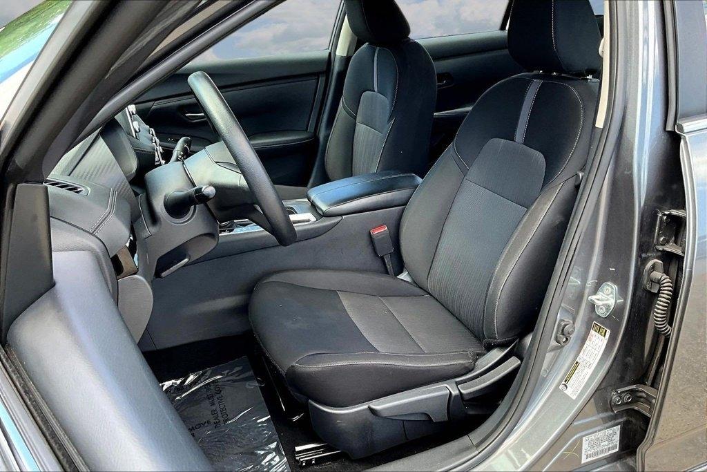 Nissan Sentra SV CVT 2025