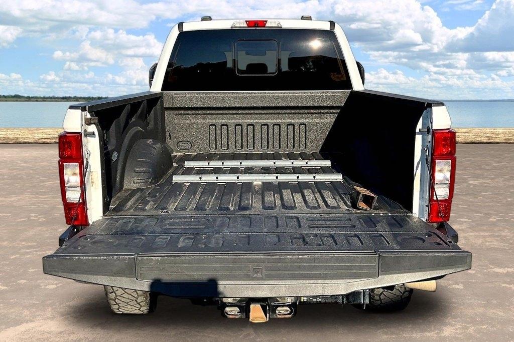 Ford Super Duty F-250 SRW King Ranch 4WD Crew Cab 8' Box 2022