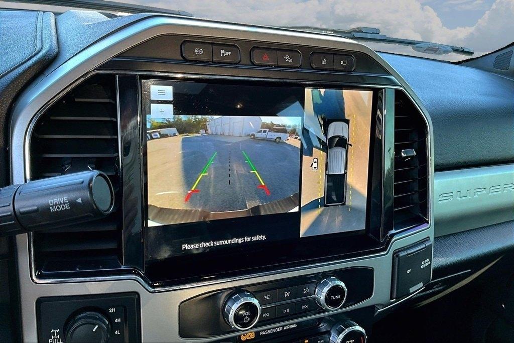 Ford Super Duty F-250 SRW King Ranch 4WD Crew Cab 8' Box 2022