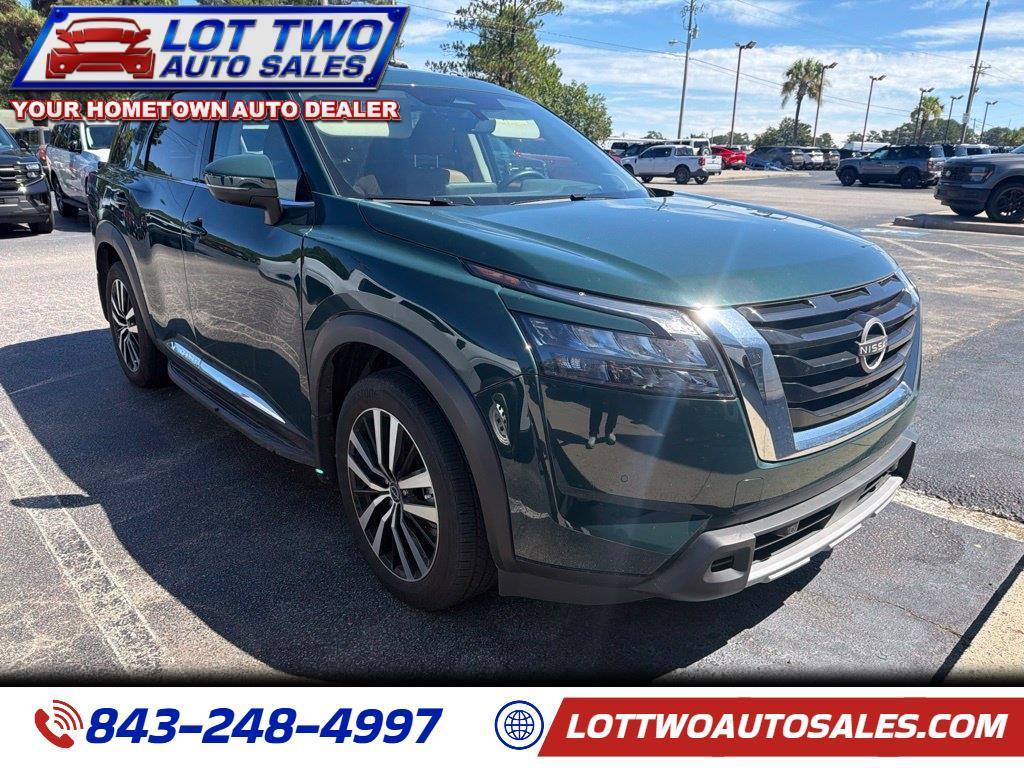2025 Nissan Pathfinder Platinum 4WD