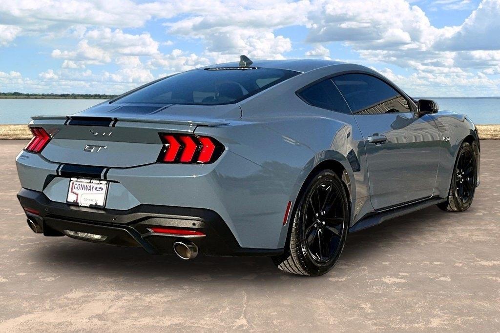 Ford Mustang GT Fastback 2024