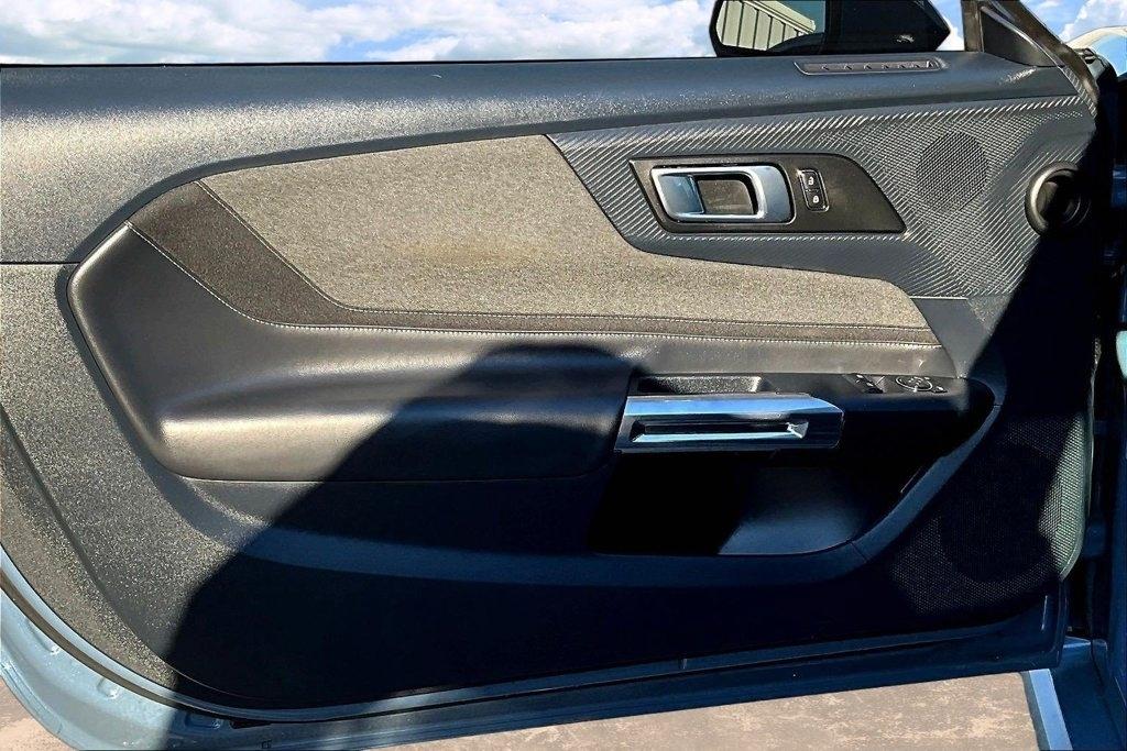 Ford Mustang GT Fastback 2024