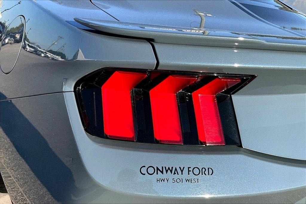 Ford Mustang GT Fastback 2024