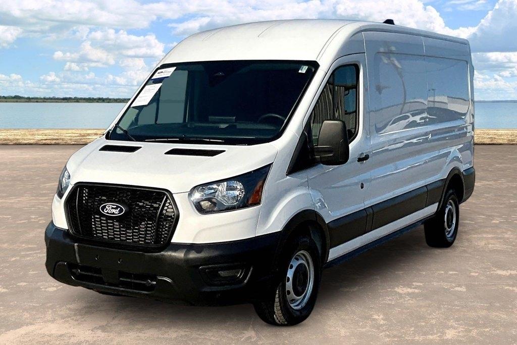 Ford Transit Cargo Van T-250 148" Med Rf 9150 GVWR RWD 2026