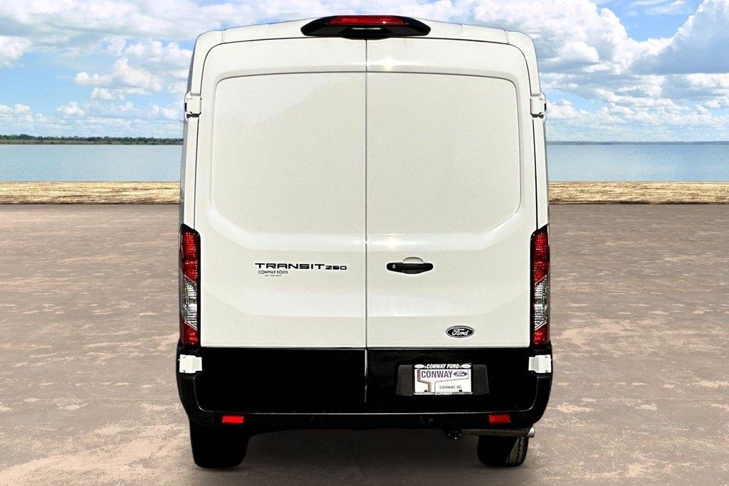 Ford Transit Cargo Van T-250 148" Med Rf 9150 GVWR RWD 2026
