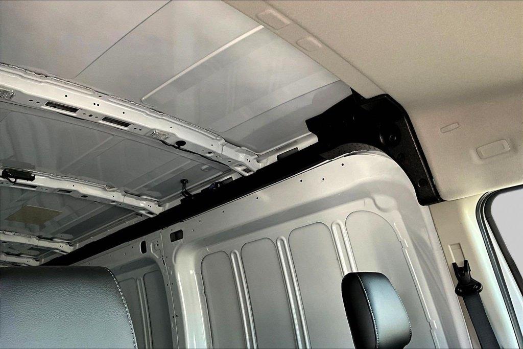 Ford Transit Cargo Van T-250 148" Med Rf 9150 GVWR RWD 2026