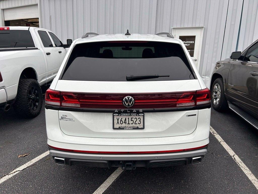Volkswagen Atlas 2.0T Peak Edition SE w/Technology 4MOTION 2024