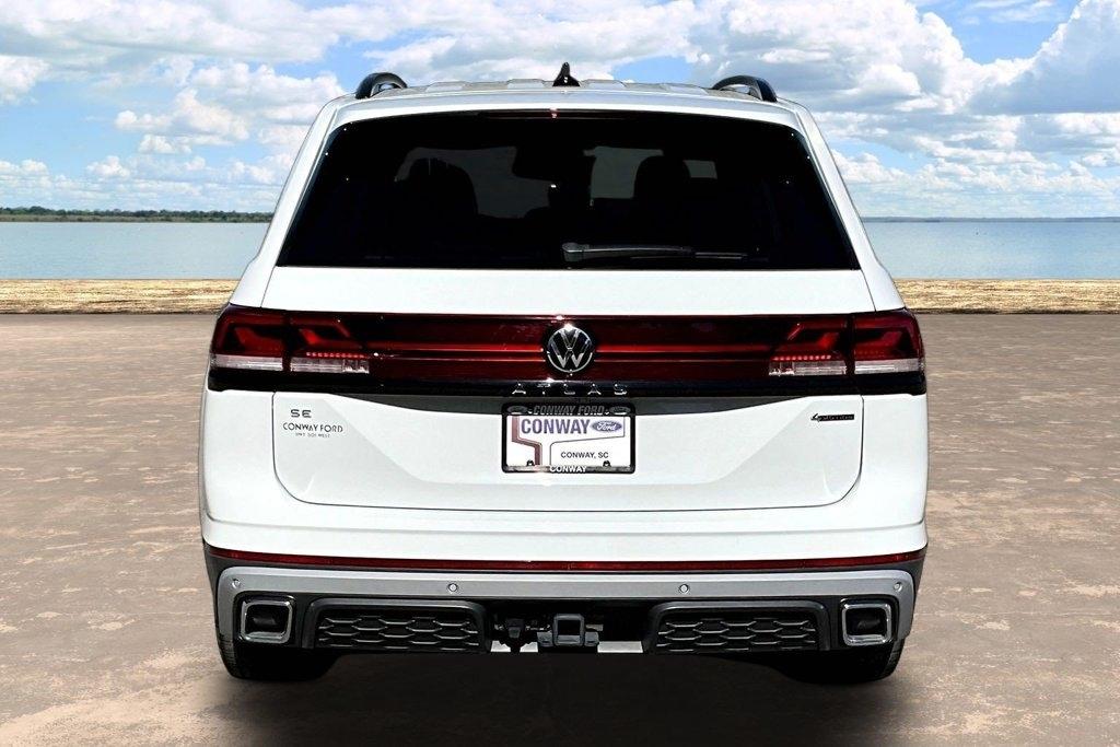 Volkswagen Atlas 2.0T Peak Edition SE w/Technology 4MOTION 2024