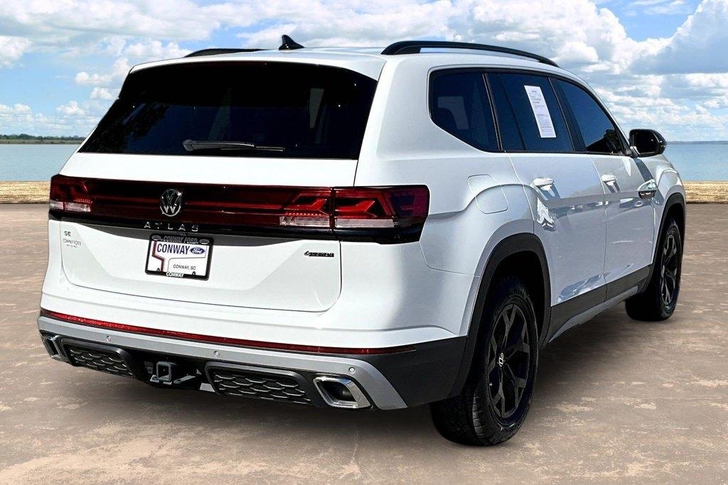 Volkswagen Atlas 2.0T Peak Edition SE w/Technology 4MOTION 2024