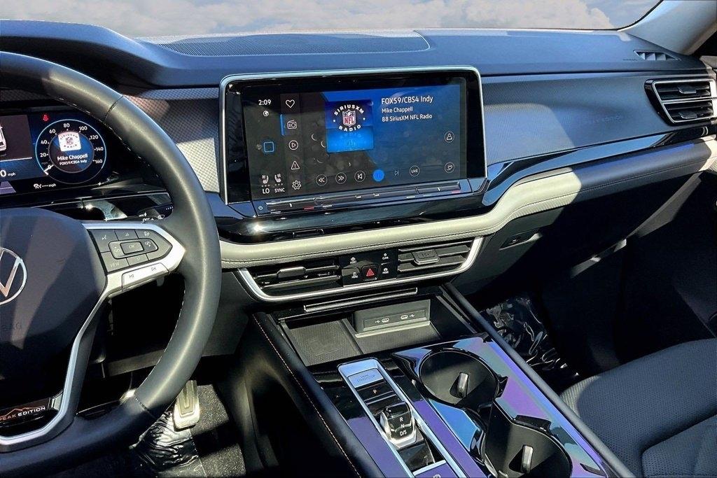 Volkswagen Atlas 2.0T Peak Edition SE w/Technology 4MOTION 2024