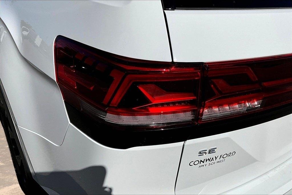 Volkswagen Atlas 2.0T Peak Edition SE w/Technology 4MOTION 2024