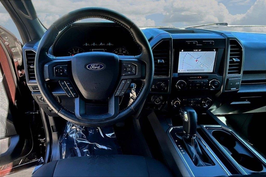 Ford F-150 Lariat 4WD SuperCab 8' Box 2019