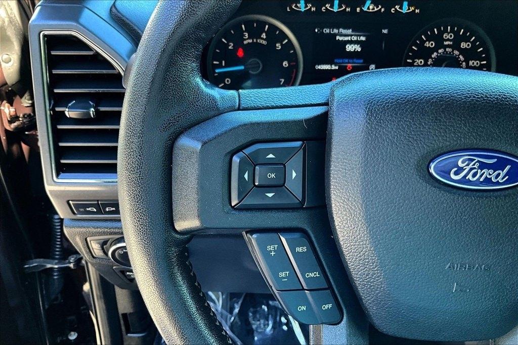 Ford F-150 Lariat 4WD SuperCab 8' Box 2019