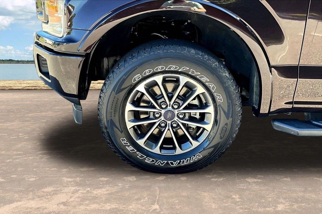 Ford F-150 Lariat 4WD SuperCab 8' Box 2019