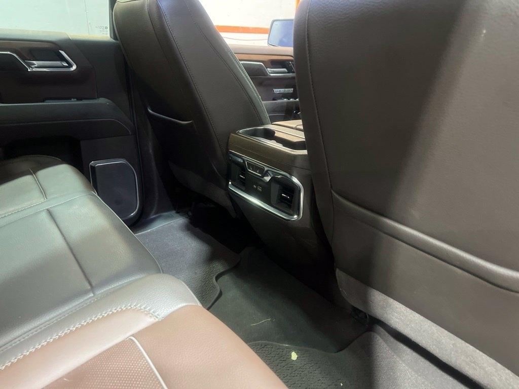 GMC Sierra 1500 4WD Crew Cab 147" Denali 2023