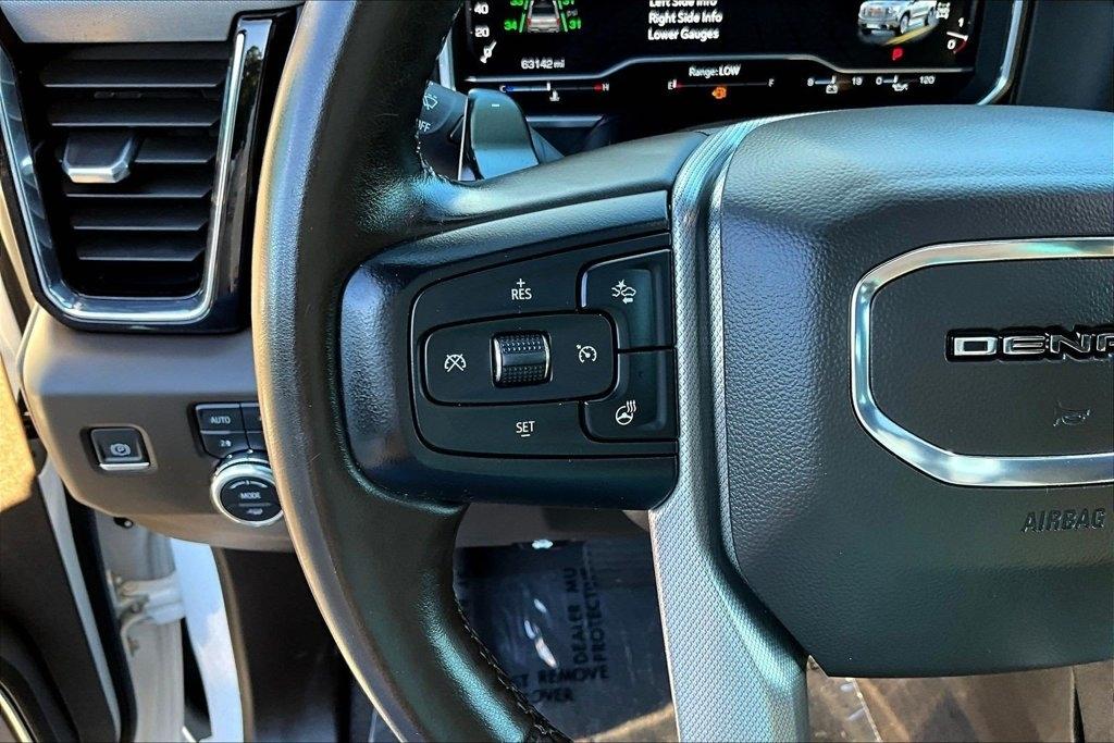 GMC Sierra 1500 4WD Crew Cab 147" Denali 2023