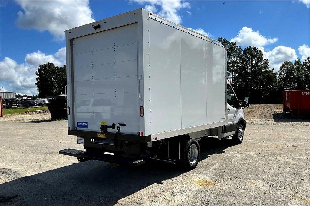 Ford Transit Cutaway T-350 RWD DRW 138" WB 9950 GVWR 2025