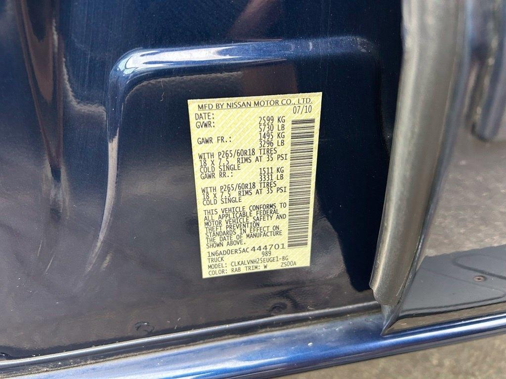 Nissan Frontier 2WD Crew Cab SWB Auto LE 2010