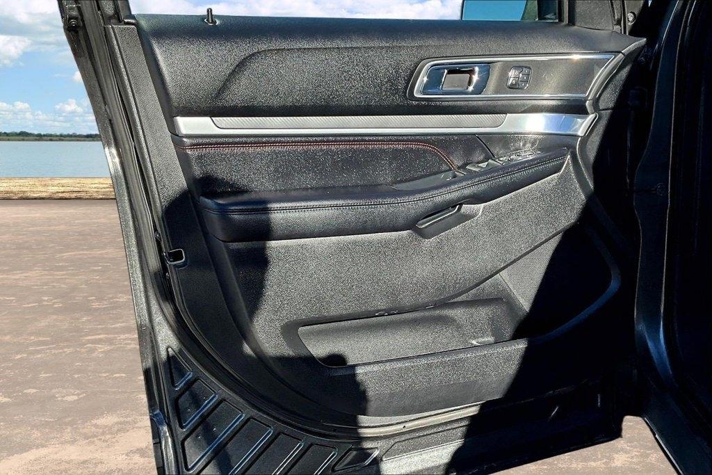 Ford Explorer Sport 4WD 2017