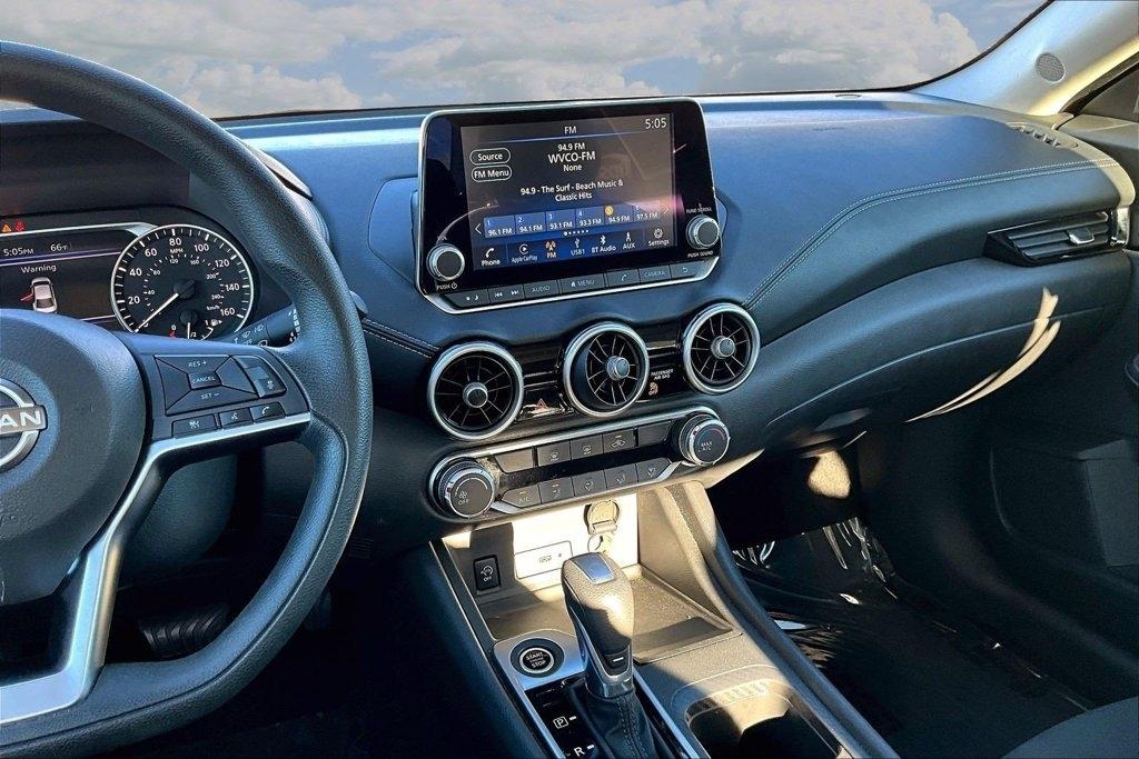 Nissan Sentra SV CVT 2025