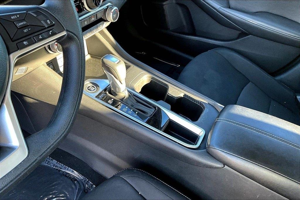 Nissan Sentra SV CVT 2025