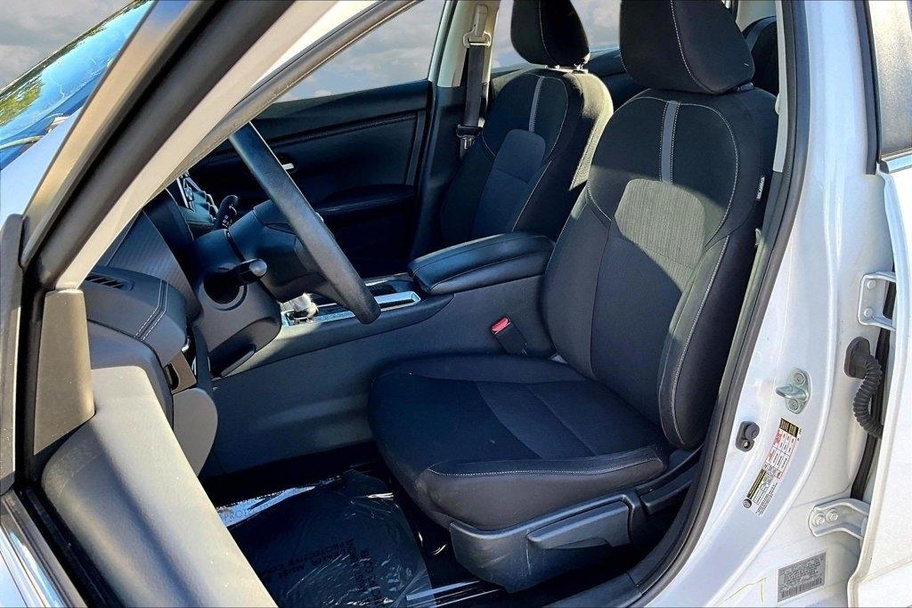 Nissan Sentra SV CVT 2025