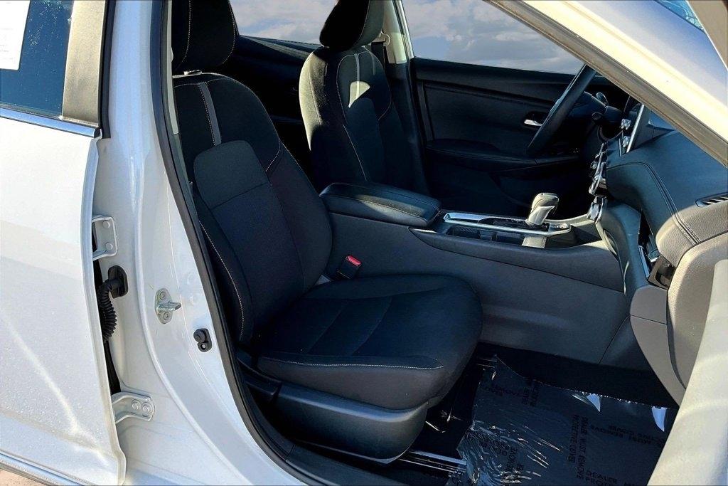 Nissan Sentra SV CVT 2025