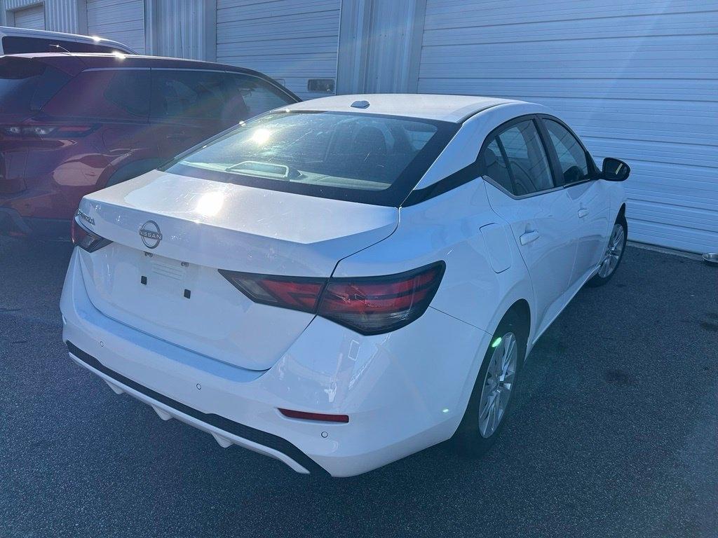 Nissan Sentra SV CVT 2025