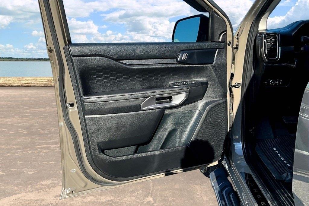 Ford Ranger XLT 4WD SuperCrew 5' Box 2025