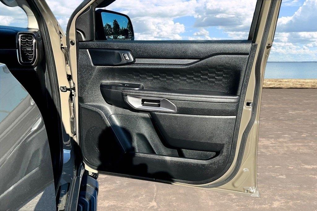 Ford Ranger XLT 4WD SuperCrew 5' Box 2025
