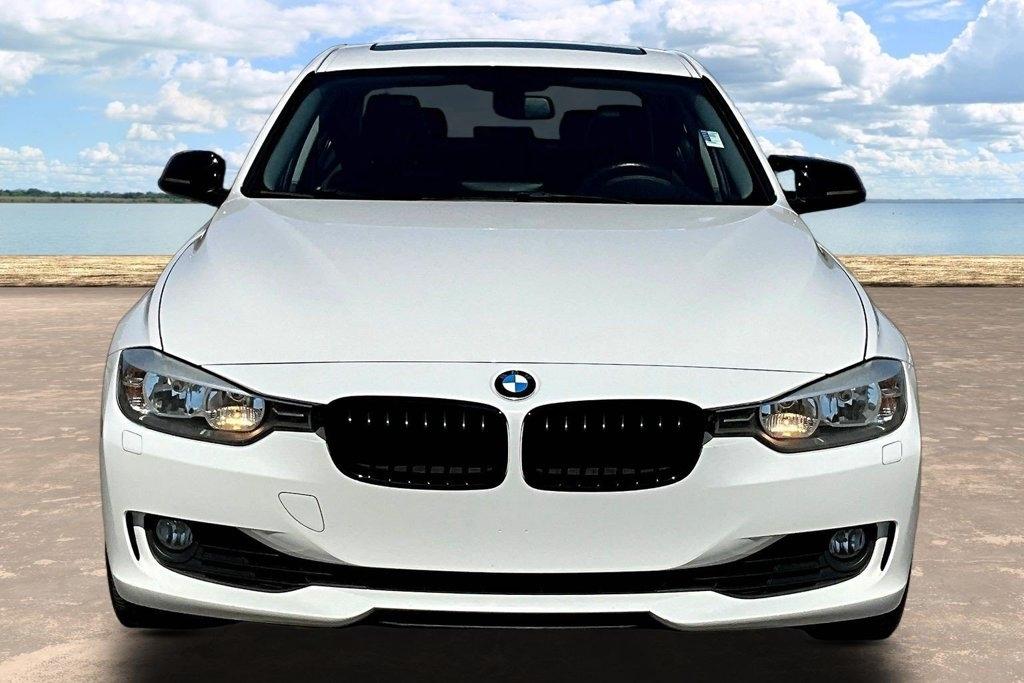 BMW 3 Series 4dr Sdn 328i xDrive AWD SULEV 2015