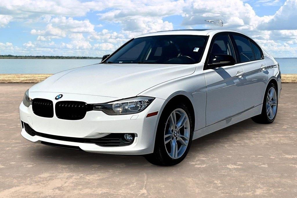 BMW 3 Series 4dr Sdn 328i xDrive AWD SULEV 2015