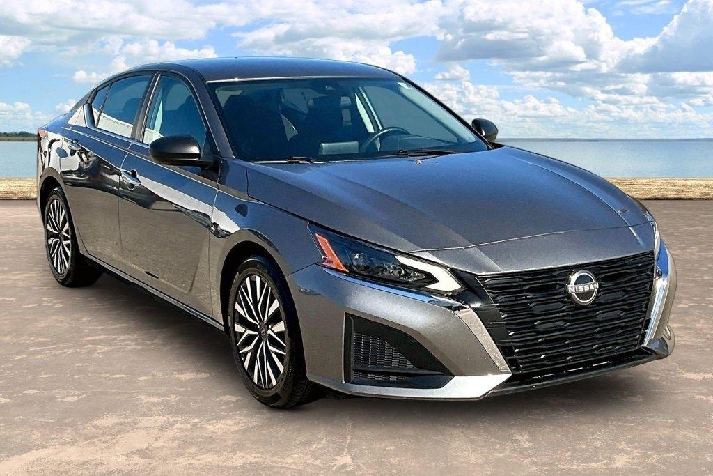 2025 Nissan Altima